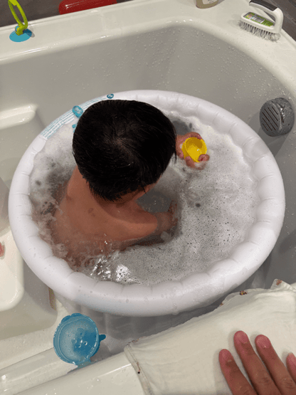 Cupcake Babies BIG inflatable bath with pump for kids 1 to 8 Years - Cupcake Babies Europe